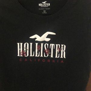 Hollister Classic Short Sleeve Tee size Small